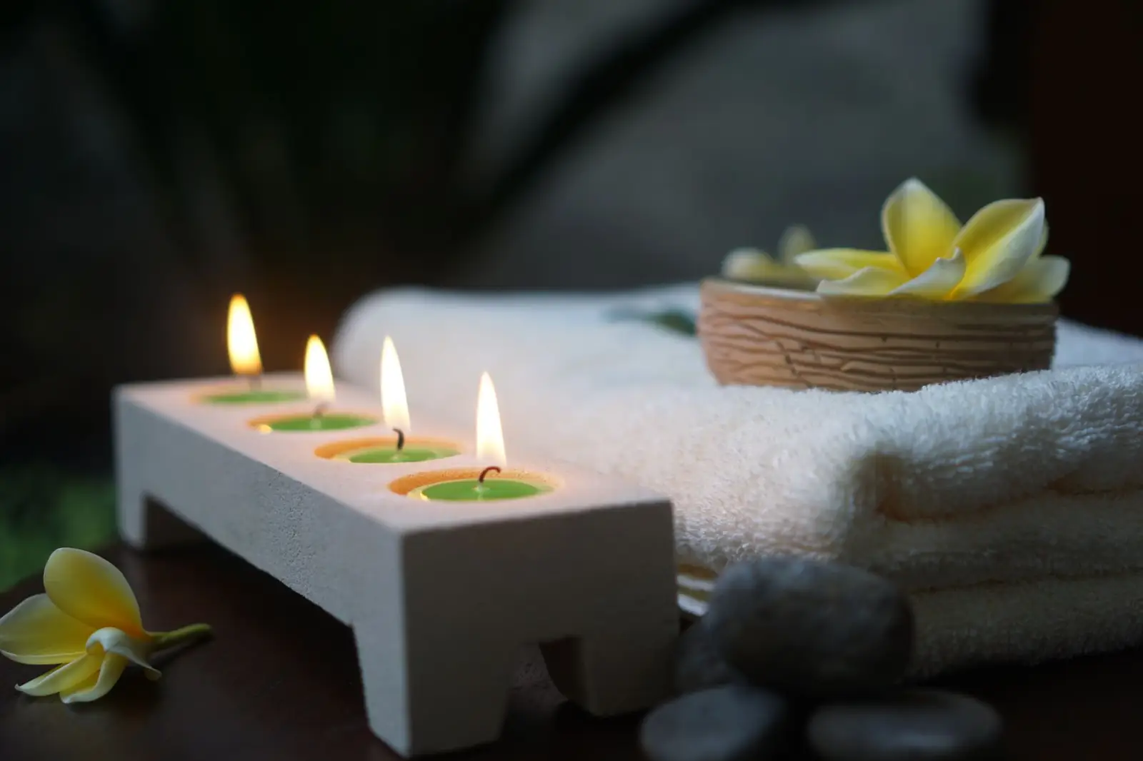 Spa lounge at Feravessian Luxe House
